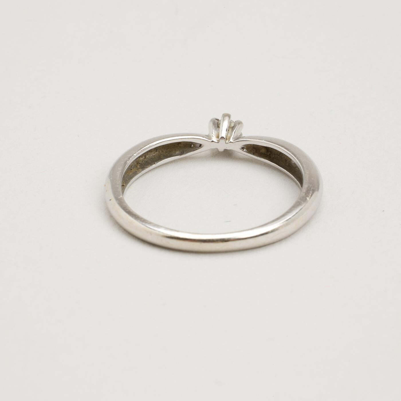 Ring with diamond (0025 ct) in 14K White gold size 6¾ | Solid Gold