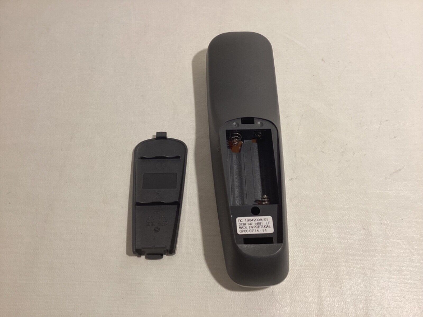 Genuine Original Philips RC19042008/01 TV Remote Control Tested and Operational