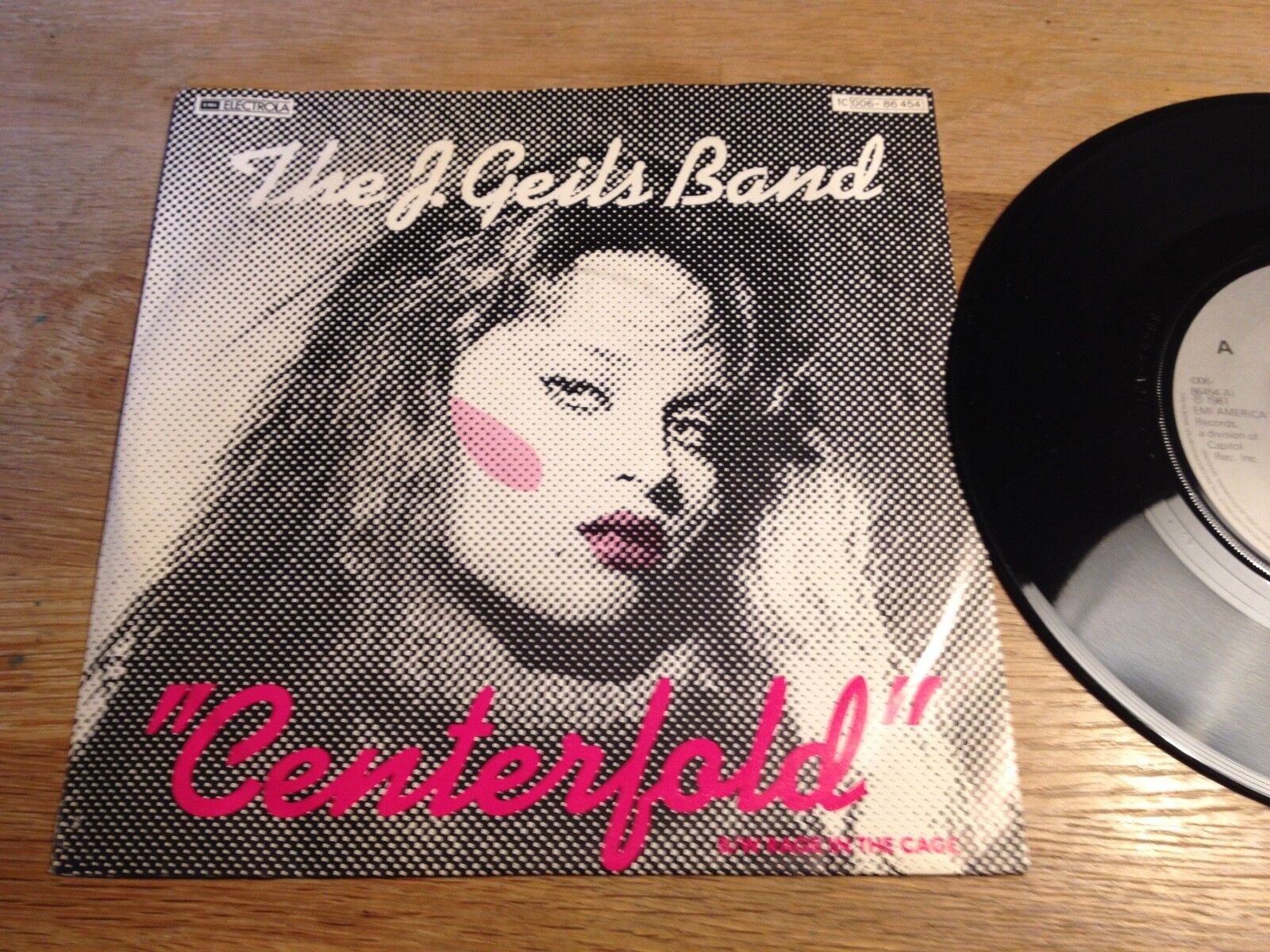 THE J GEILS BAND "CENTERFOLD / RAGE IN THE CAGE" 1981 EMI AMERICA DUTCH USED***