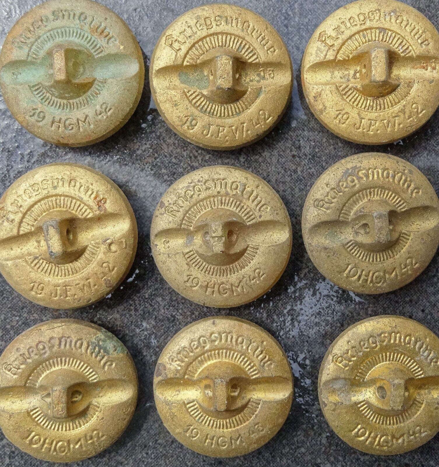 6x WEHRMACHT KRIEGSMARINE * orig BUTTONS 26mm - made in GLAS ! £15 *