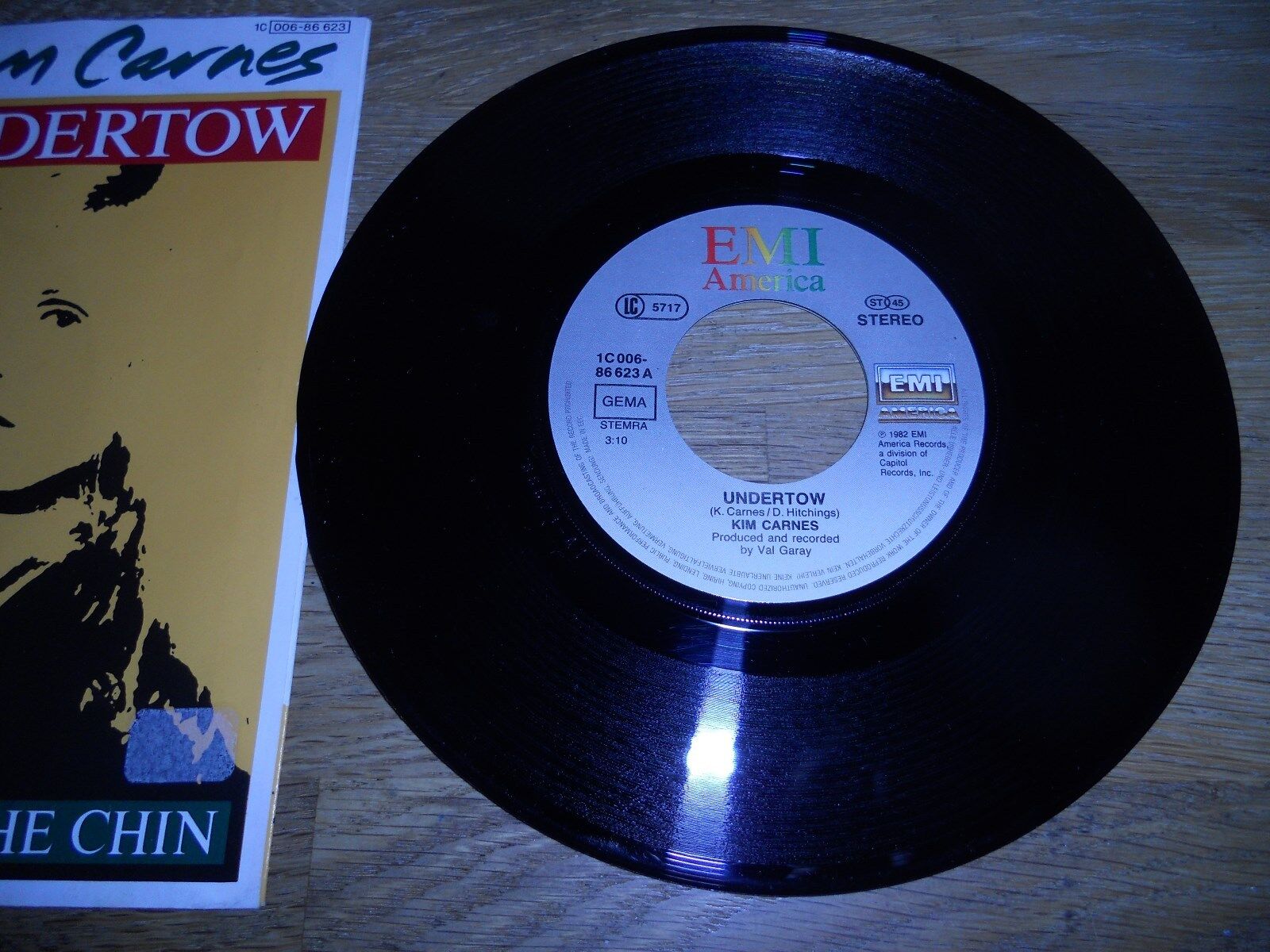 KIM CARNES "UNDERTOW / TAKE IT ON THE CHIN" 1982 WEST GERMAN PRESSED SINGLE EMI*