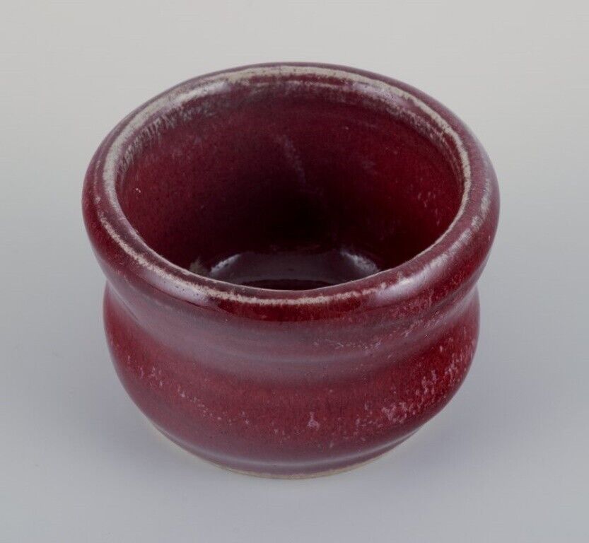 Snorre Stephensen own workshop unique ceramic bowl in oxblood glaze