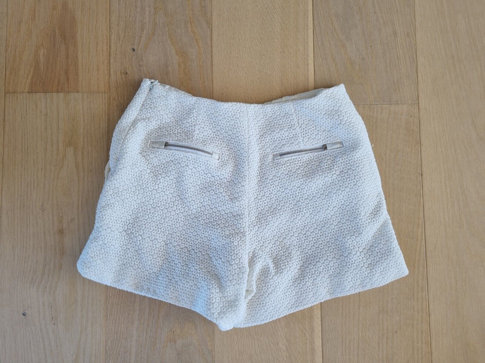 **Rag  Bone** White Cotton English Embroidery Shorts Size 0 DE34