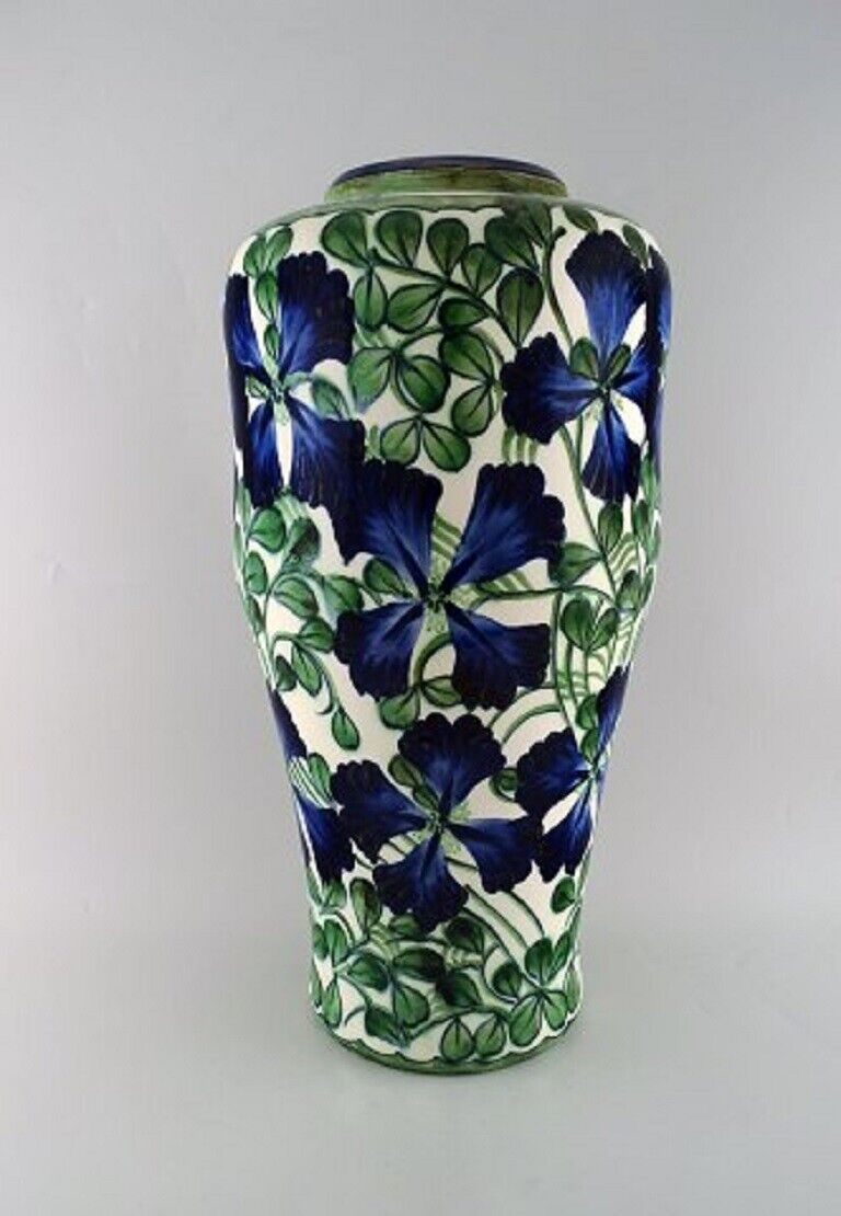 Early colossal Alumina vase in faience Early 20th century