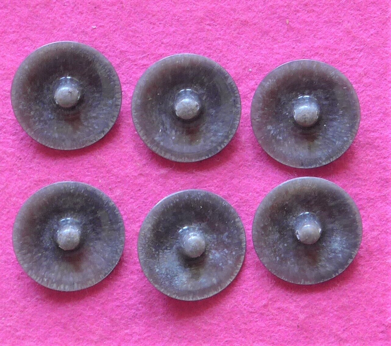 SALE - 6 vintage plastic buttons - Grey with raised design - 32 mm ( 15 )