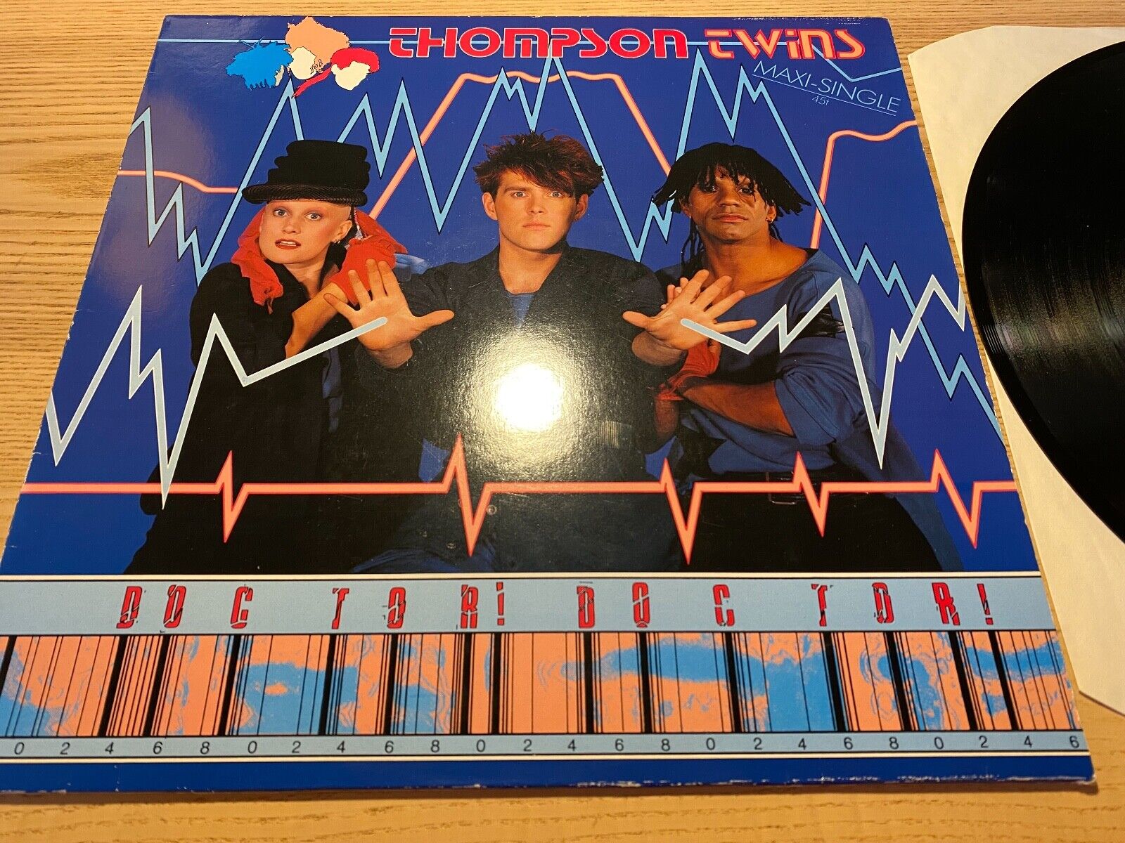 THOMPSON TWINS "DOCTOR DOCTOR" EXTENDED REMIX 1984 ARISTA 12" MAXI 2 TRACK 45RPM