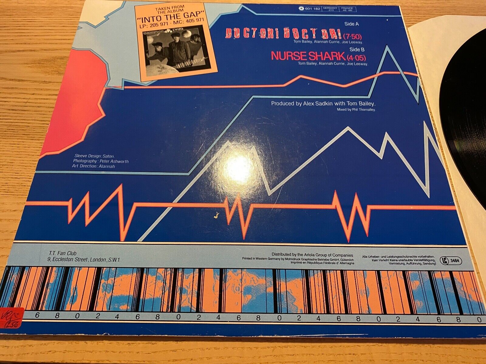 THOMPSON TWINS "DOCTOR DOCTOR" EXTENDED REMIX 1984 ARISTA 12" MAXI 2 TRACK 45RPM