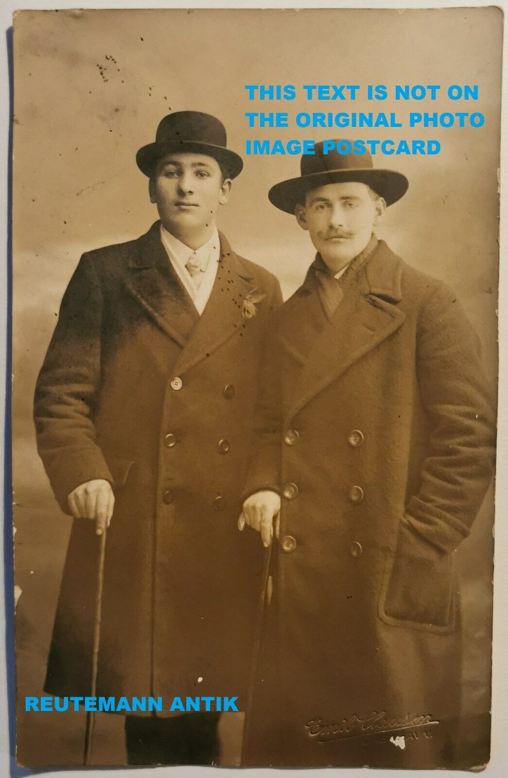 Vintage photo postcard: Elegant and handsome male couple Dandy Gay Int pok1141