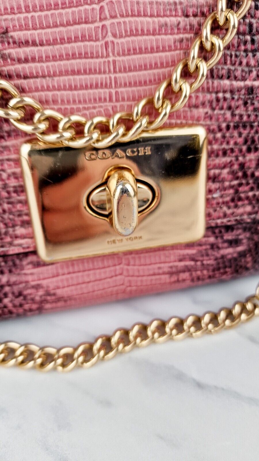 Coach Cassidy Crossbody Bag Pink Lizard Embossed Leather Gold Turnlock F72669