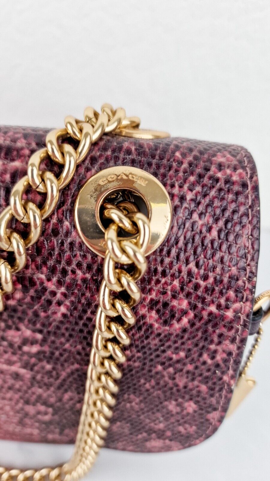 Coach Cassidy Crossbody Bag Pink Lizard Embossed Leather Gold Turnlock F72669