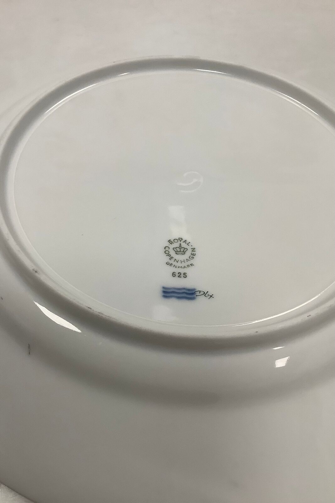 Royal Copenhagen Princess Gold Dinner Plate No 625