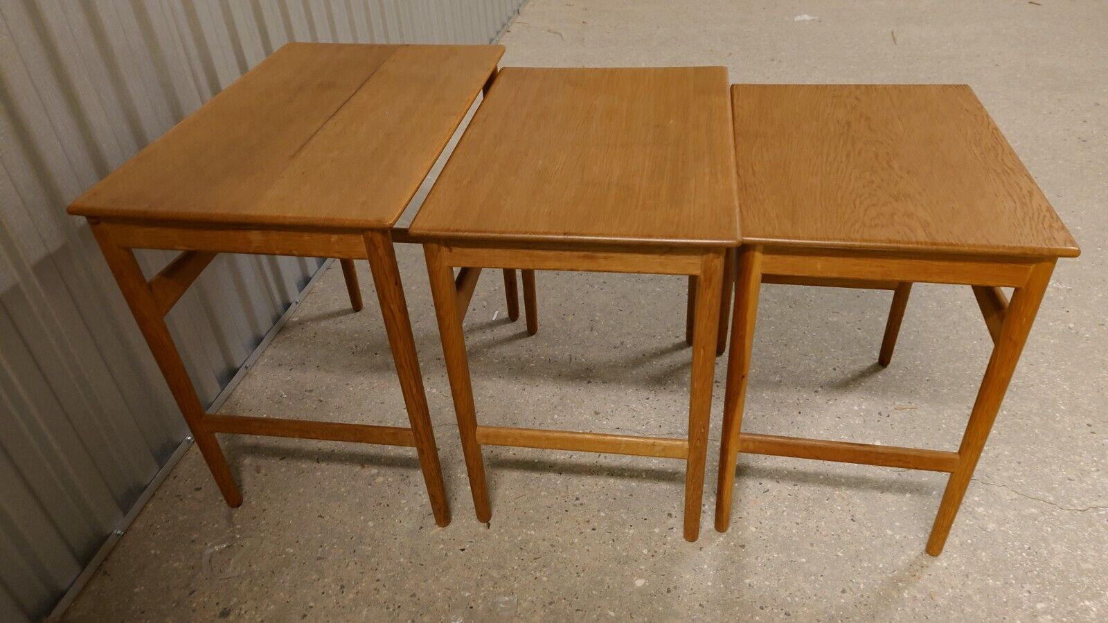 Nesting Tables AT-40 Coffee table set of 3 pieces Hans J Wegner