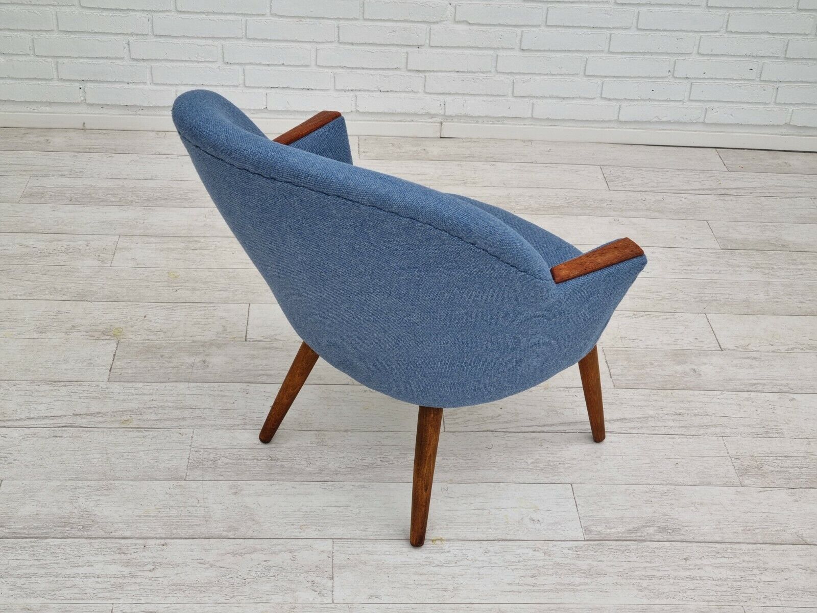 60s Danish design completely renovated lounge chair CAMIRA furniture wool