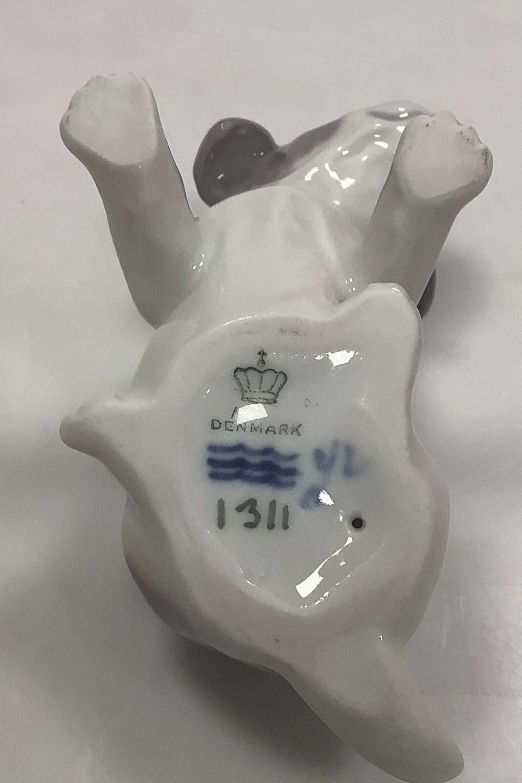 Royal Copenhagen Figurine of Puppy No 1311