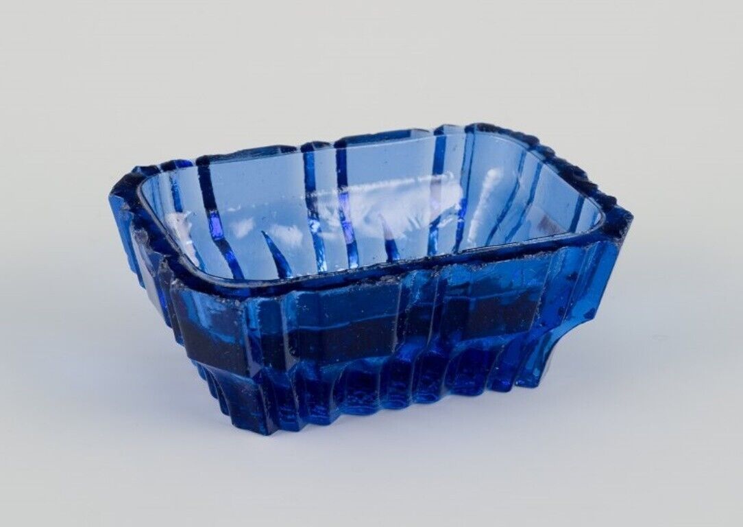 Fåglavik Glasbruk (1874-1980) Sweden Four salt cellars in blue and purple glass