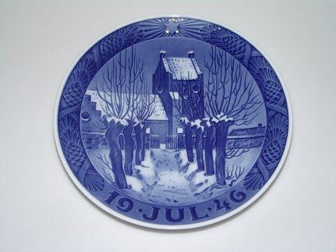 Royal Copenhagen RC Christmas Plate 1946