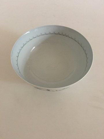 Bing  Grondahl Demeter / Blaa Kornblomst Serving Bowl No 44