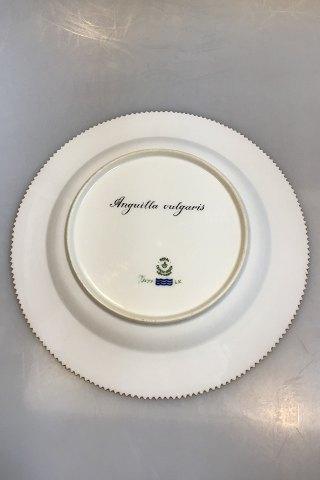 Royal Copenhagen Flora Danica Fish Plate No 19/3549