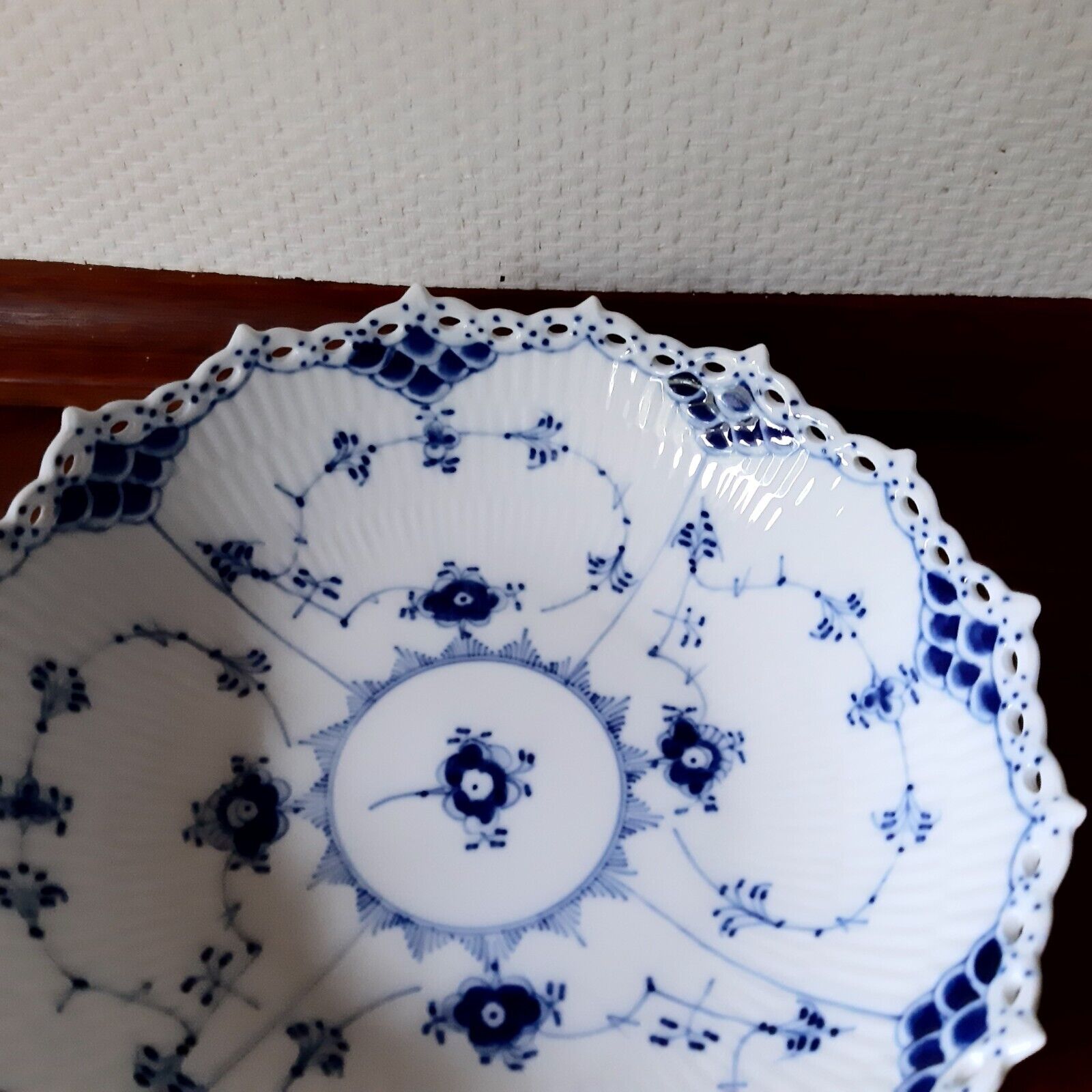 Cake Dish Bowl # 1 - 1018 BLUE FLUTED FULL LACE 21 cm Royal Copenhagen 1965