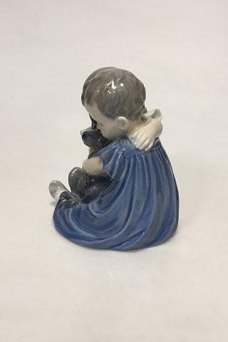 Royal Copenhagen Figurine of children with dachshund No 707/070 from 1992-1999