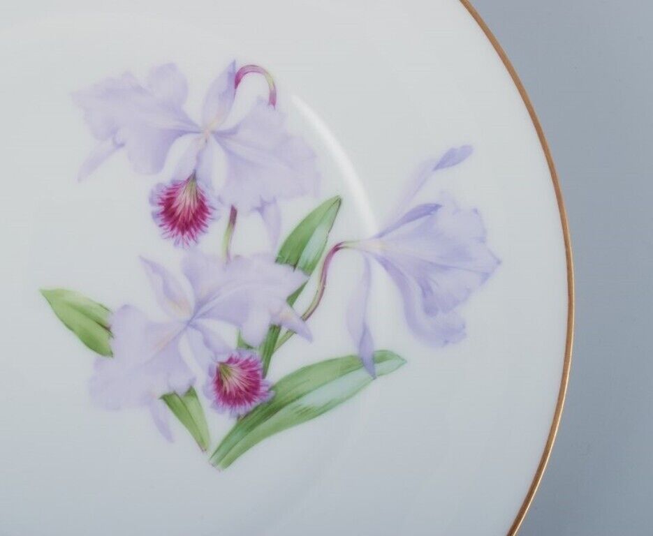 Royal Copenhagen set of six Art Nouveau plates with lilies and gold trim