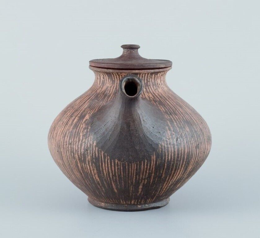 Gutte Eriksen own studio Denmark Unique ceramic teapot Ca 1970
