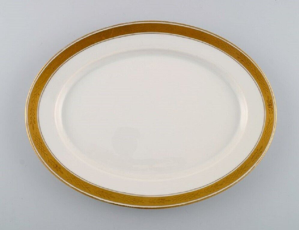 Royal Copenhagen service no 607 Two oval porcelain dishes