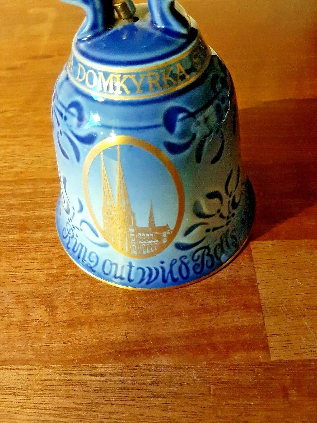 1981 Annual New Year Bell BING & GRONDAHL Royal Copenhagen UPPSALA CATHEDRAL