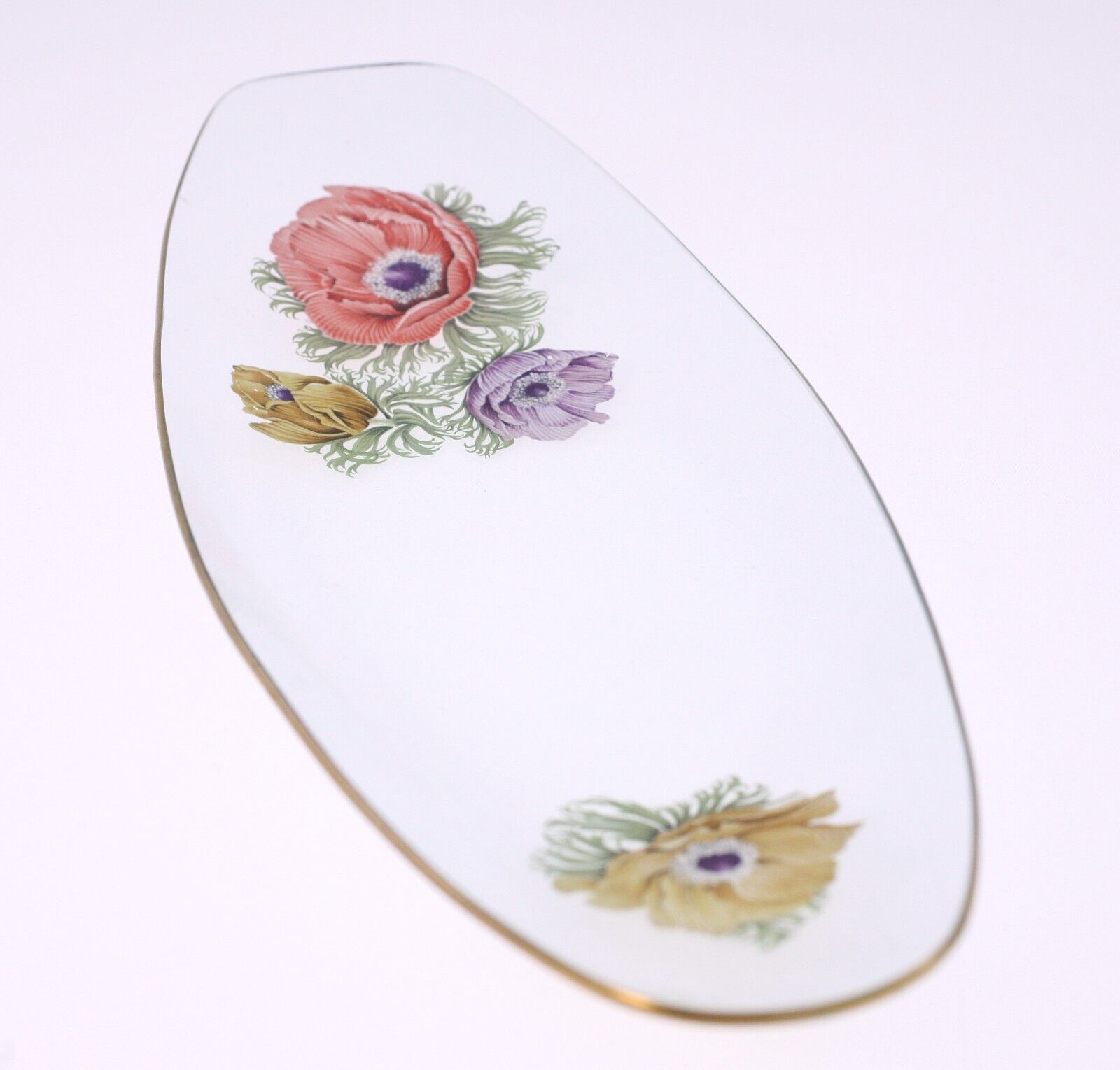 Vintage oval shaped glass dish with a floral detail-circa 1960s-Weight 284g