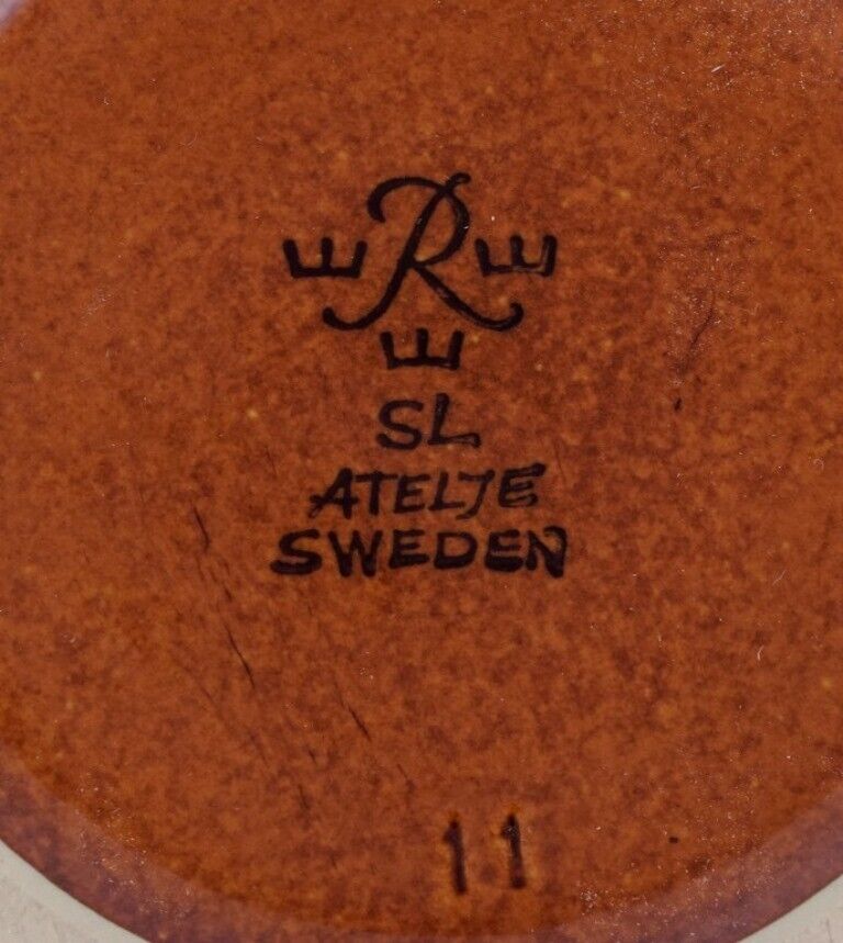 Sylvia Leuchovius for Rörstrand Atelje Ceramic pot in brown glaze