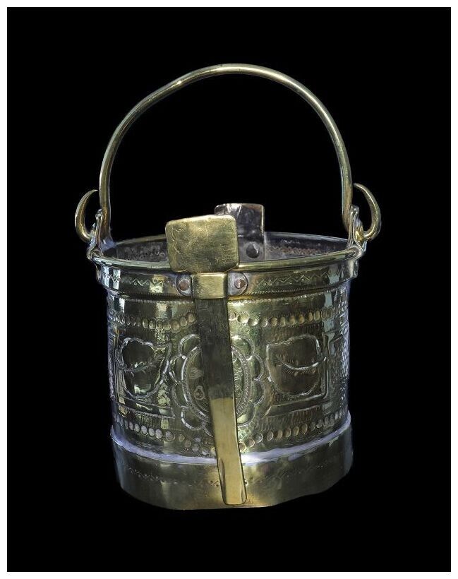 *SC*RARE EARLY EUROPEAN BRASS BUCKET W HANDLE DATED ANNO 1714!