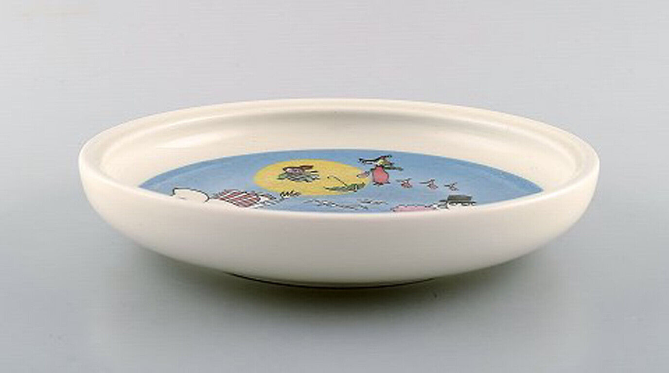 Arabia Finland "The flying moomins" Porcelain plate with motif from "Moomin"