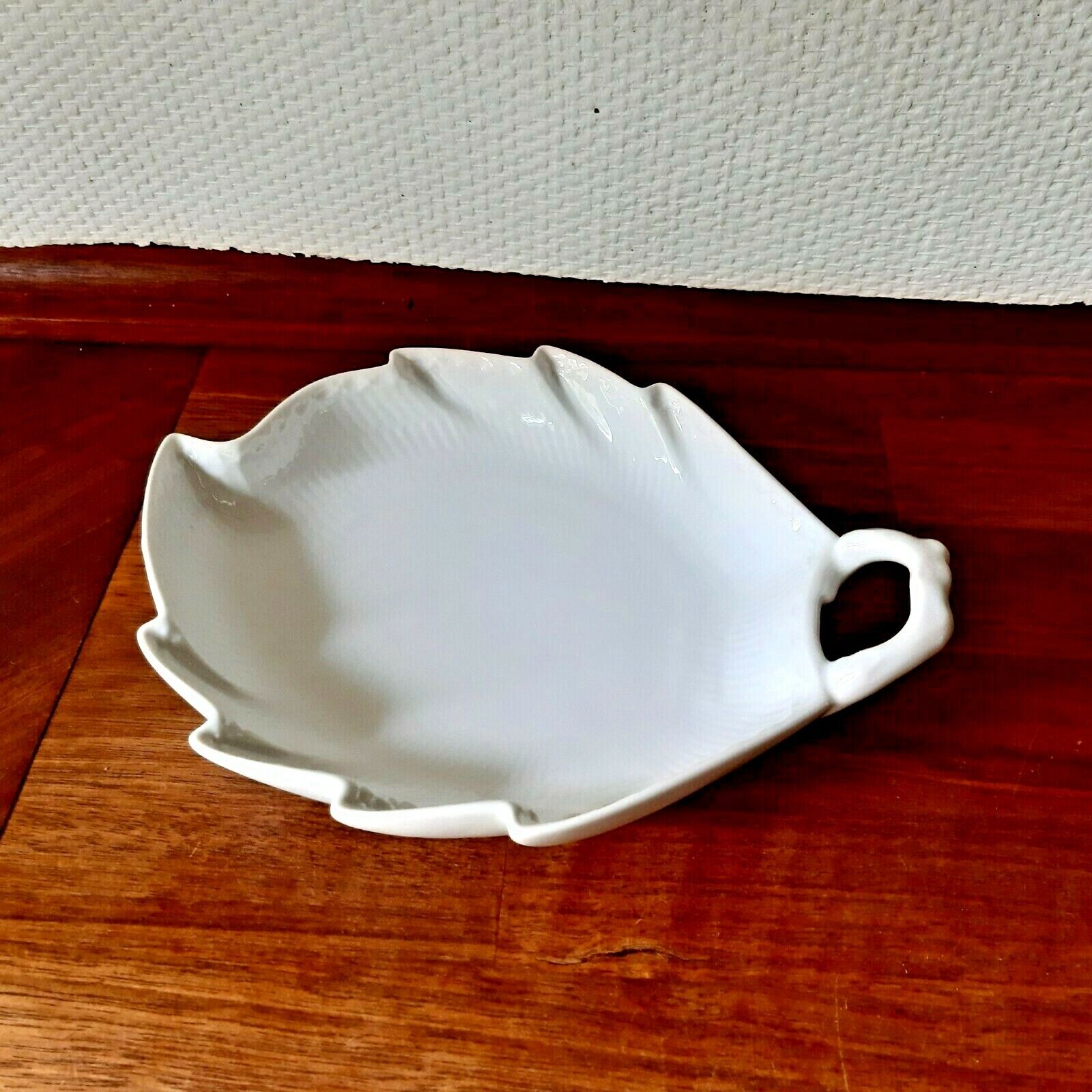 Leaf Shaped Dish TRADITION WHITE HALF LACE # 357 Royal Copenhagen