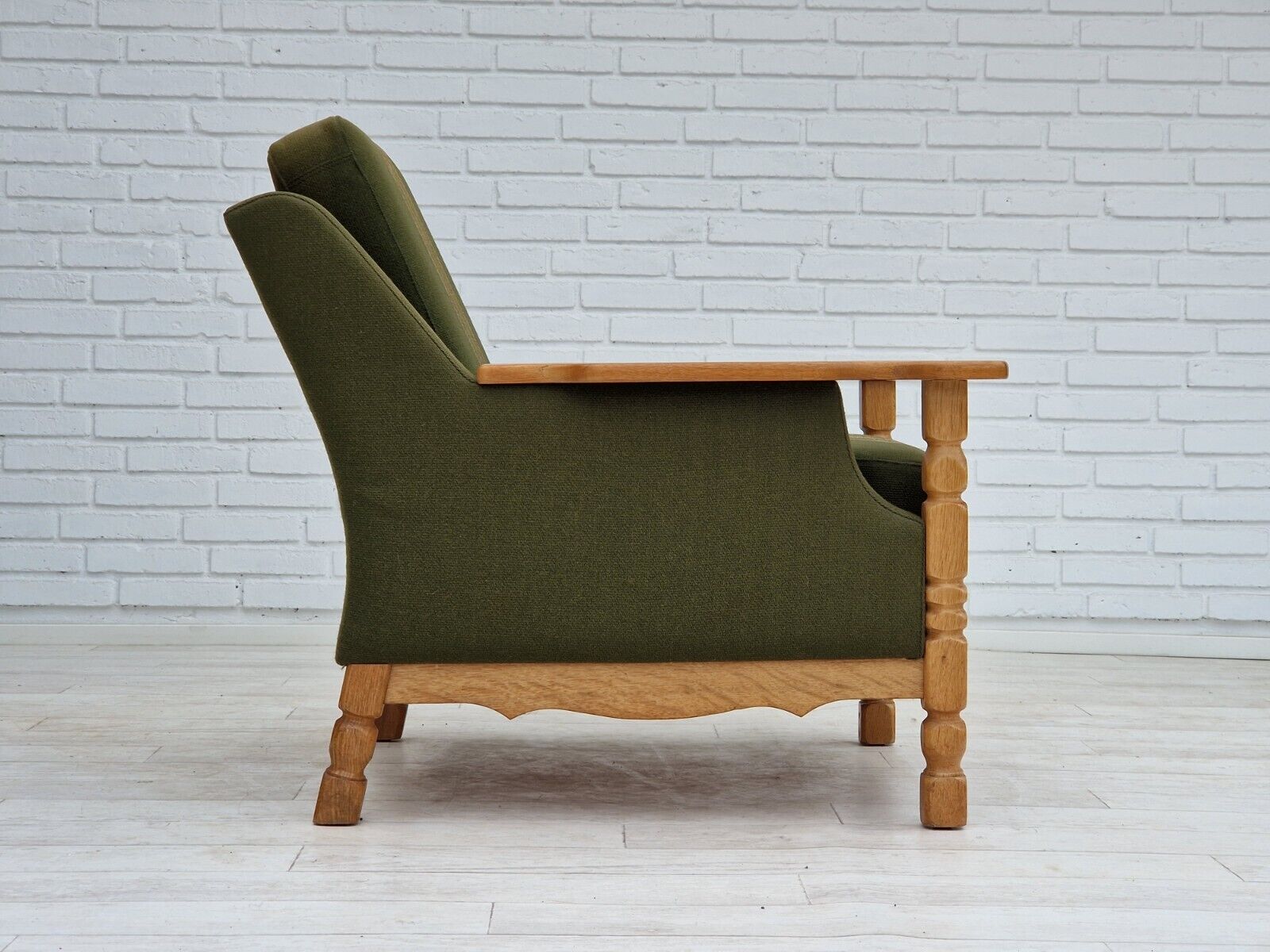 1970s Danish design lounge chair in green furniture wool oak wood