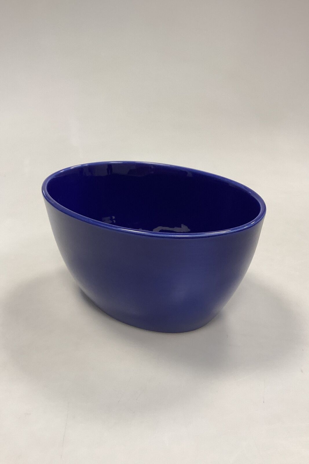 Royal Copenhagen Ursula oval Bowl in Dark Blue No 576