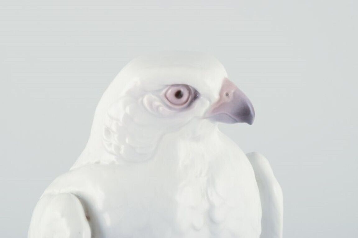 Dahl Jensen for Bing  Grøndahl Impressive porcelain figurine of falcon