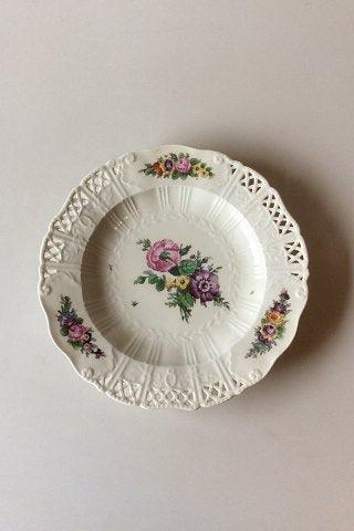 Royal Copenhagen Saxon Flower Dinner-/Fruit Plate Premium model with pierced