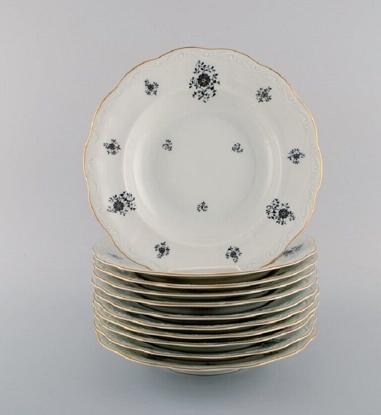 KPM Denmark 11 Rubens deep plates in porcelain with floral motifs gold edge