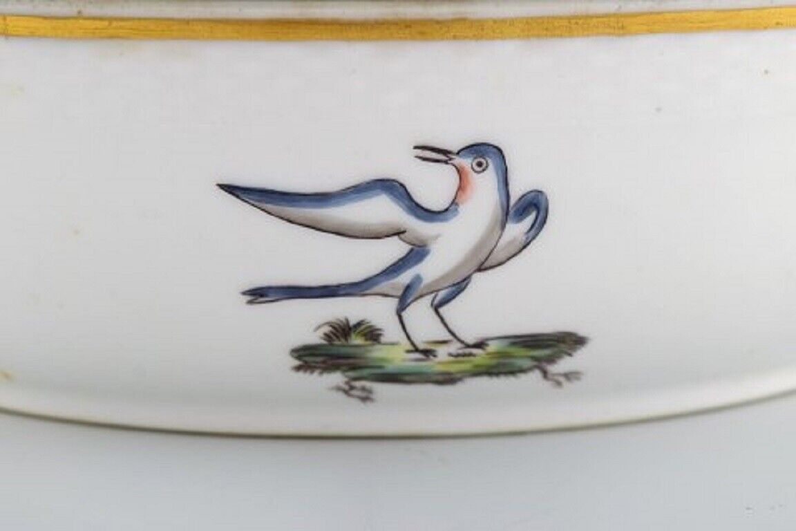 Royal Copenhagen lidded tureen in hand-painted porcelain with bird motifs