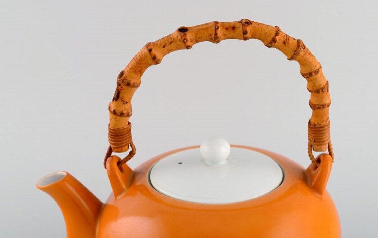 Kenji Fujita for Tackett Associates Porcelain teapot with bamboo handle