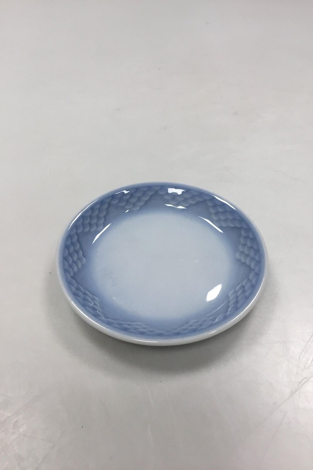 Bing and Grondahl Blue Tone Hotel Butter / Caviar Bowl No 880