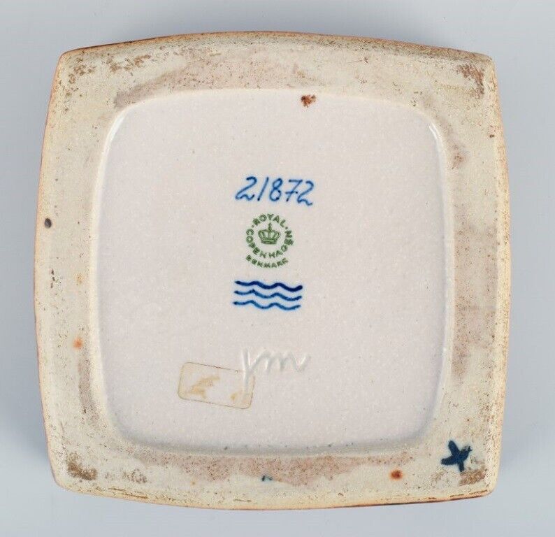 Jørgen Mogensen for Royal Copenhagen two stoneware dishes with abstract motifs