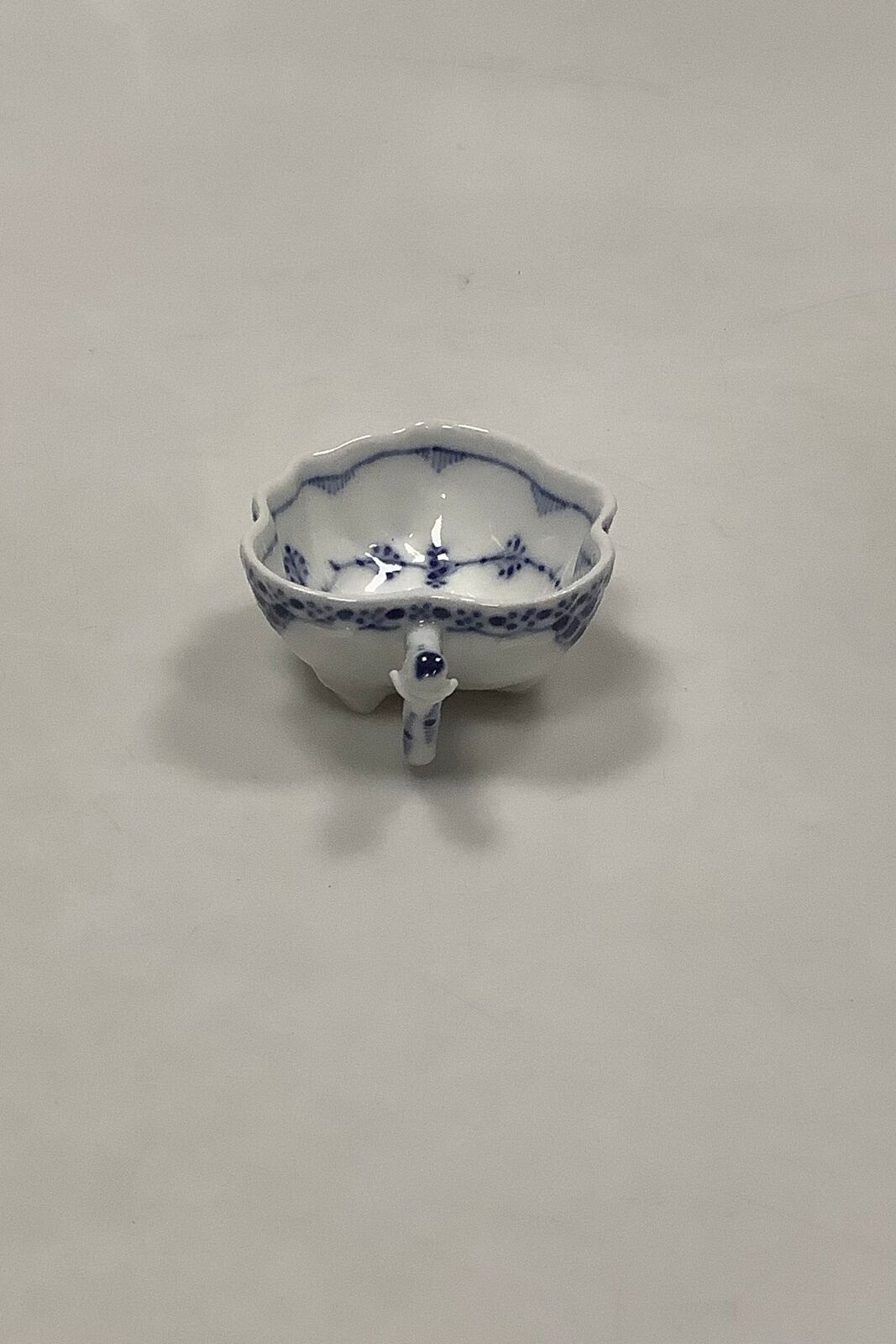 Royal Copenhagen Blue Fluted Half Lace Small leaf shaped bowl No 553