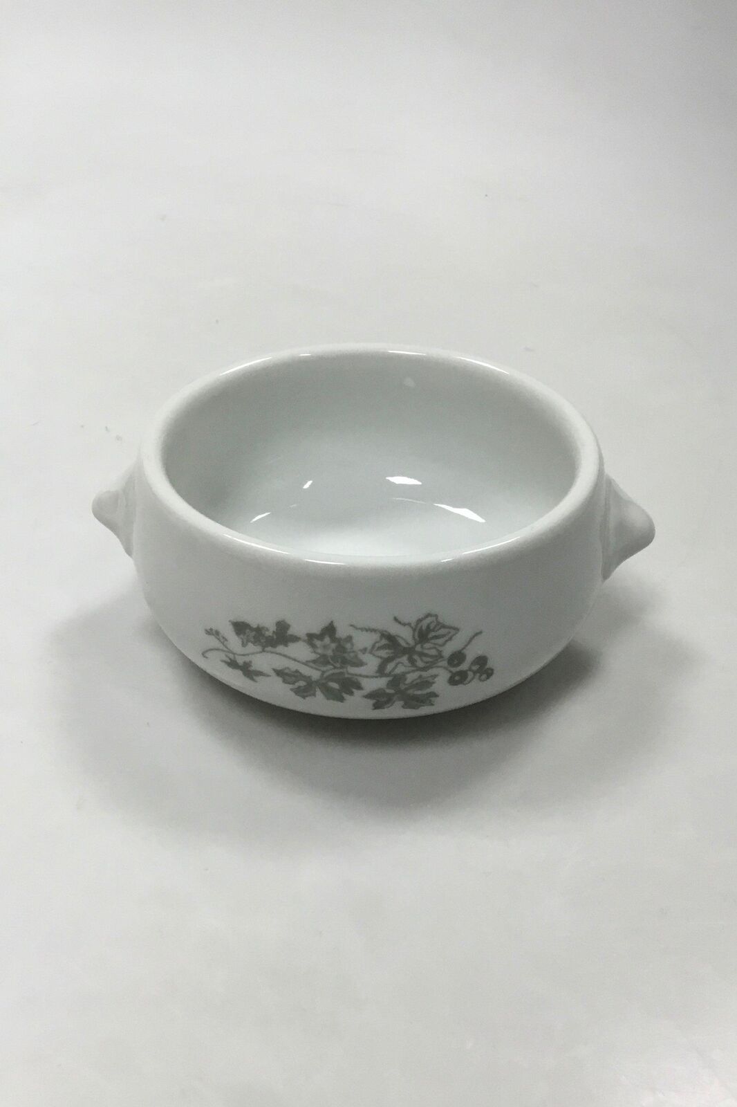 Royal Copenhagen Hotel porcelain decorated with wild plants Small bowl No 6046