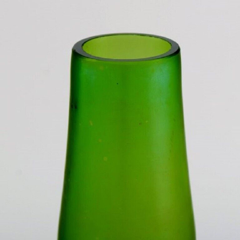 Pallme-König Art Nouveau vase in green mouth-blown art glass Approx 1910