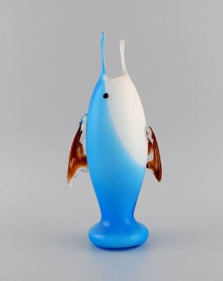 Murano vase / sculpture in mouth-blown art glass Fish Italian design 1960s