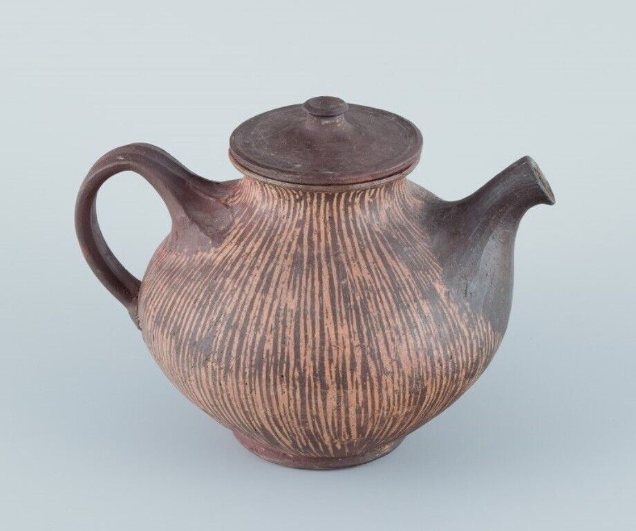 Gutte Eriksen own studio Denmark Unique ceramic teapot Ca 1970