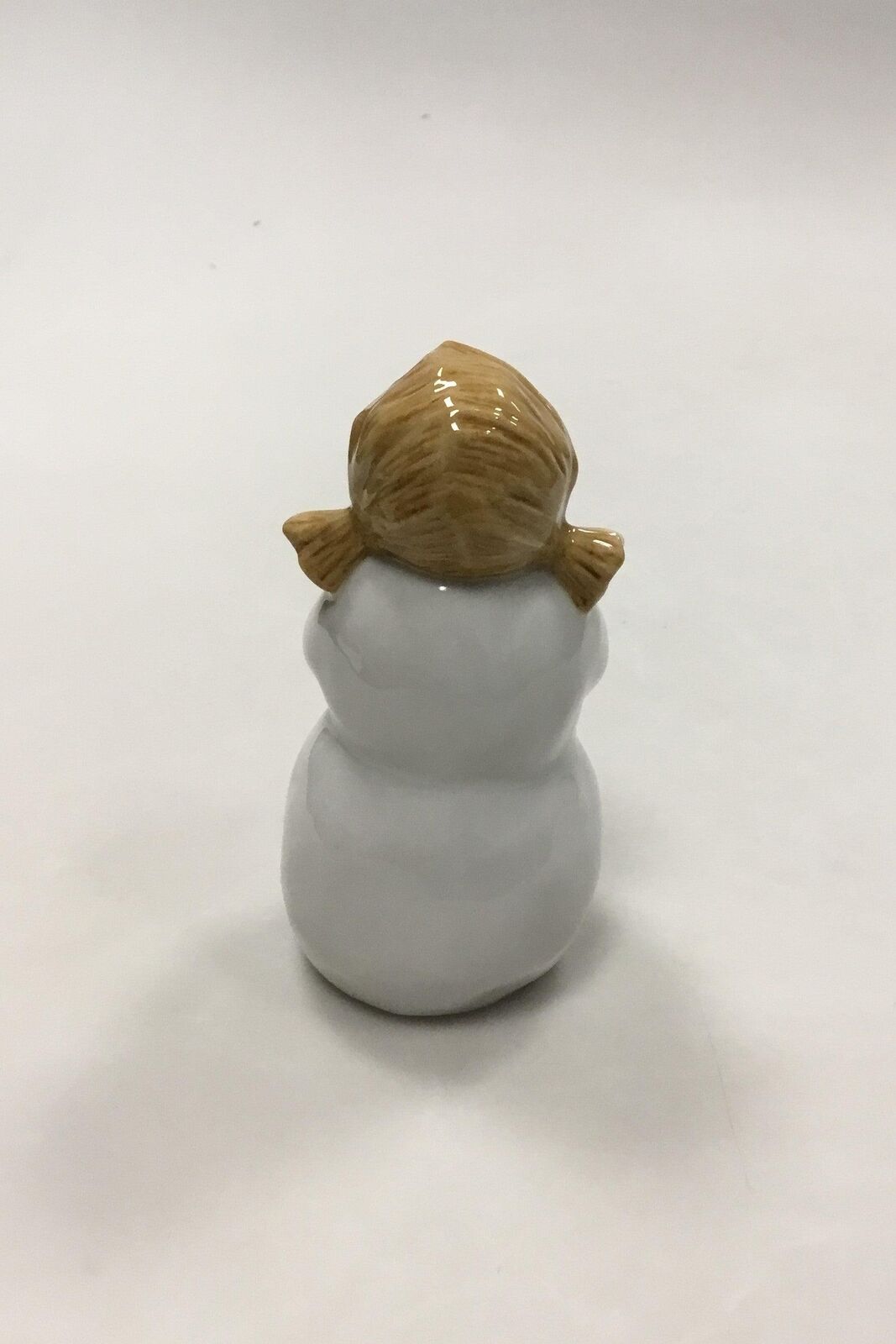 Royal Copenhagen Figurine of Snow Woman with Cat No 018