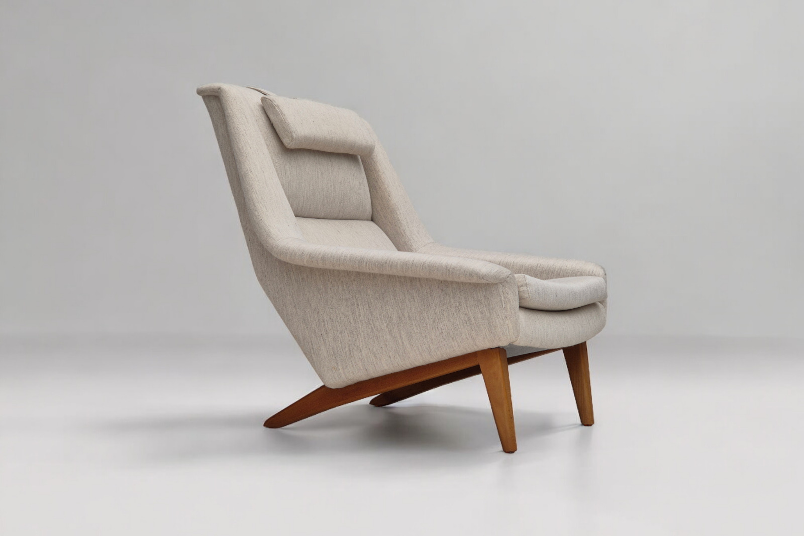 1970s Danish design by Folke Ohlsson chair model 4410 for Fritz Hansen