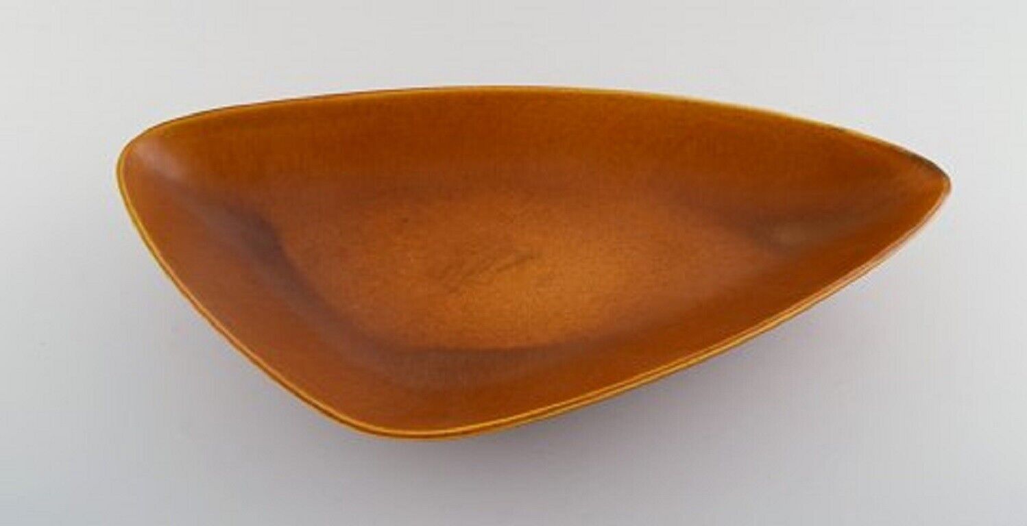 Gunnar Nylund for Nymølle Large triangular dish in glazed ceramics 1960's